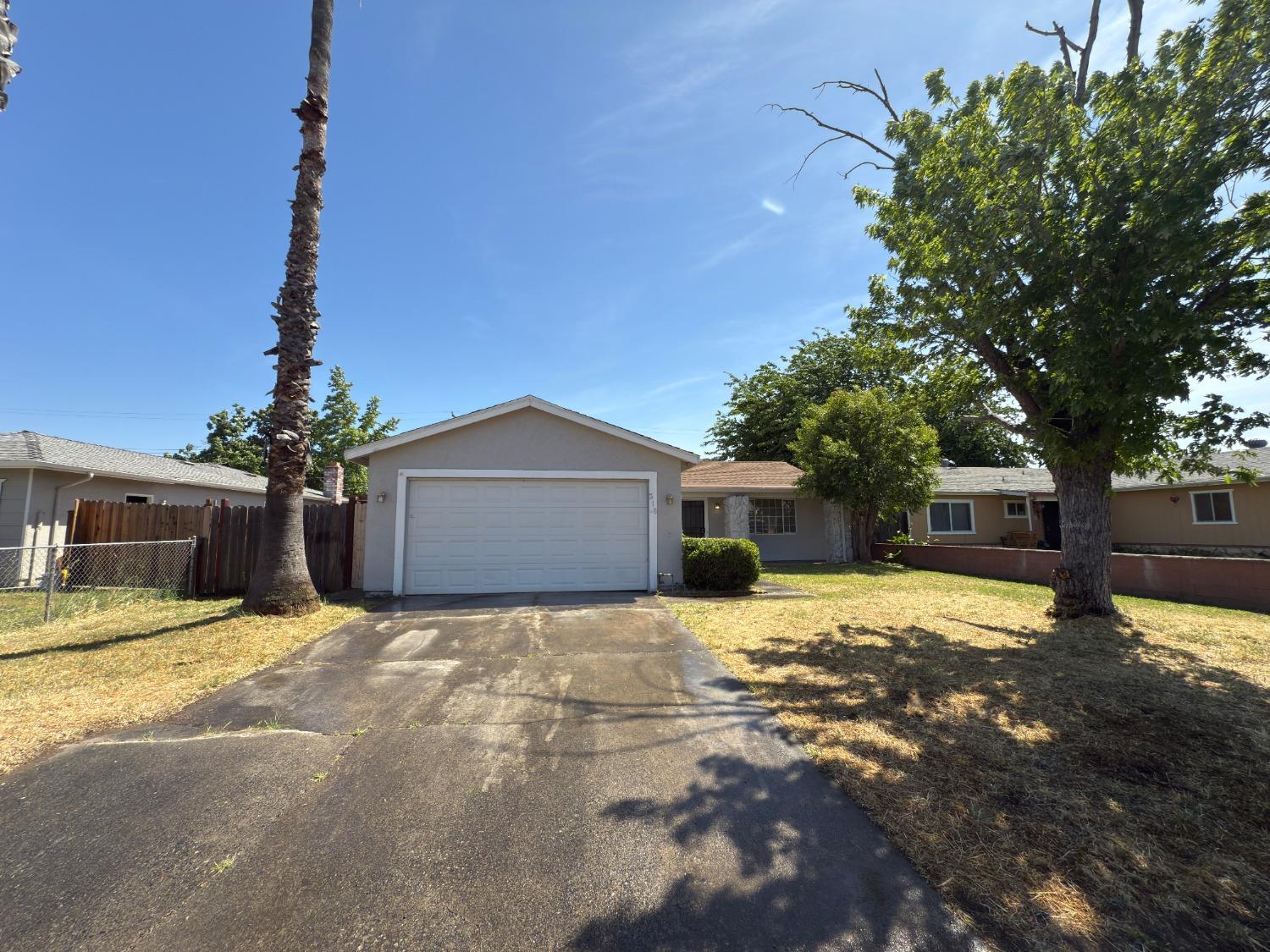 Detail Gallery Image 1 of 15 For 316 Yampa Cir, Sacramento,  CA 95838 - 3 Beds | 1 Baths