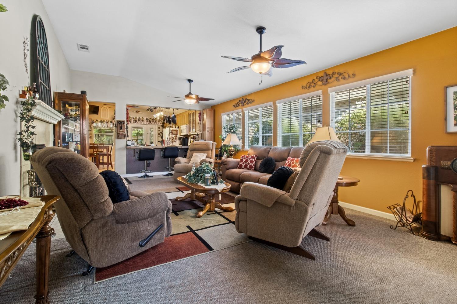 Detail Gallery Image 5 of 26 For 1474 Antioch Ct, Merced,  CA 95348 - 3 Beds | 2 Baths