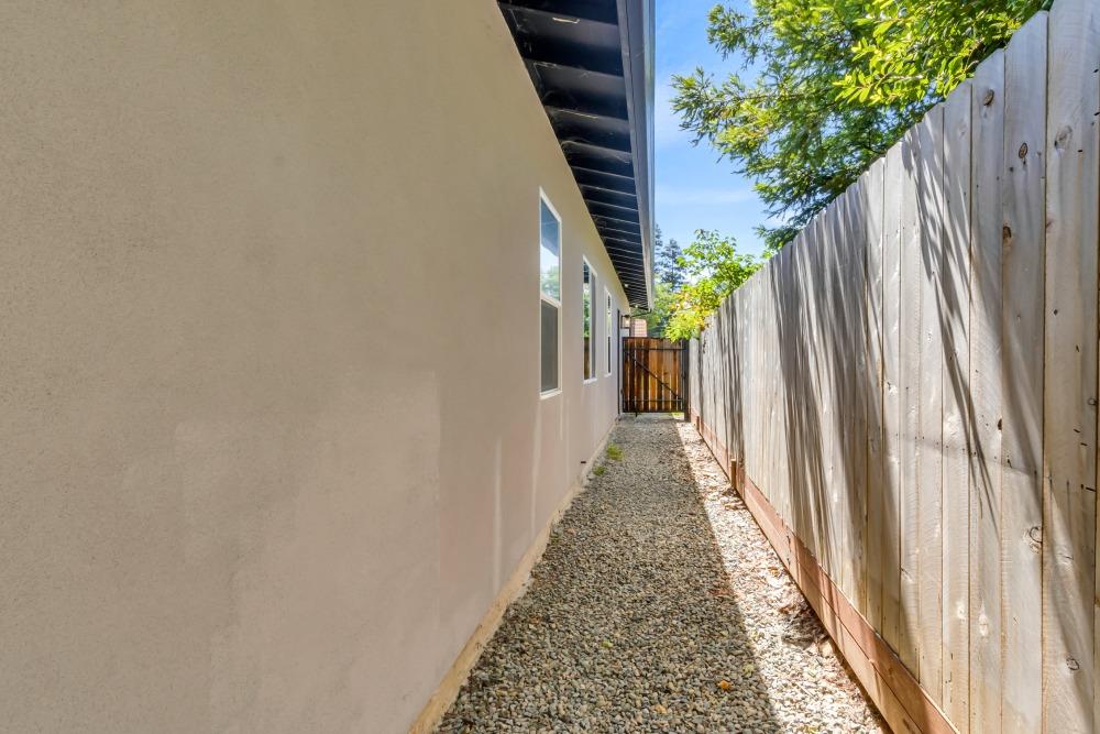 Detail Gallery Image 41 of 48 For 8411 Aster Ct, Citrus Heights,  CA 95610 - 3 Beds | 2 Baths