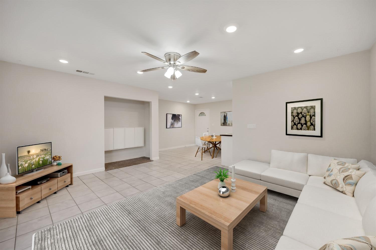 Detail Gallery Image 14 of 27 For 356 Yampa Cir, Sacramento,  CA 95838 - 3 Beds | 2 Baths