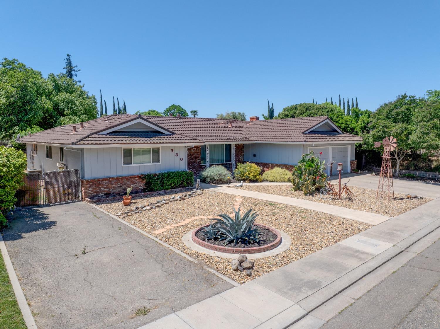 Detail Gallery Image 1 of 2 For 730 N 3rd St, Patterson,  CA 95363 - 3 Beds | 2/1 Baths