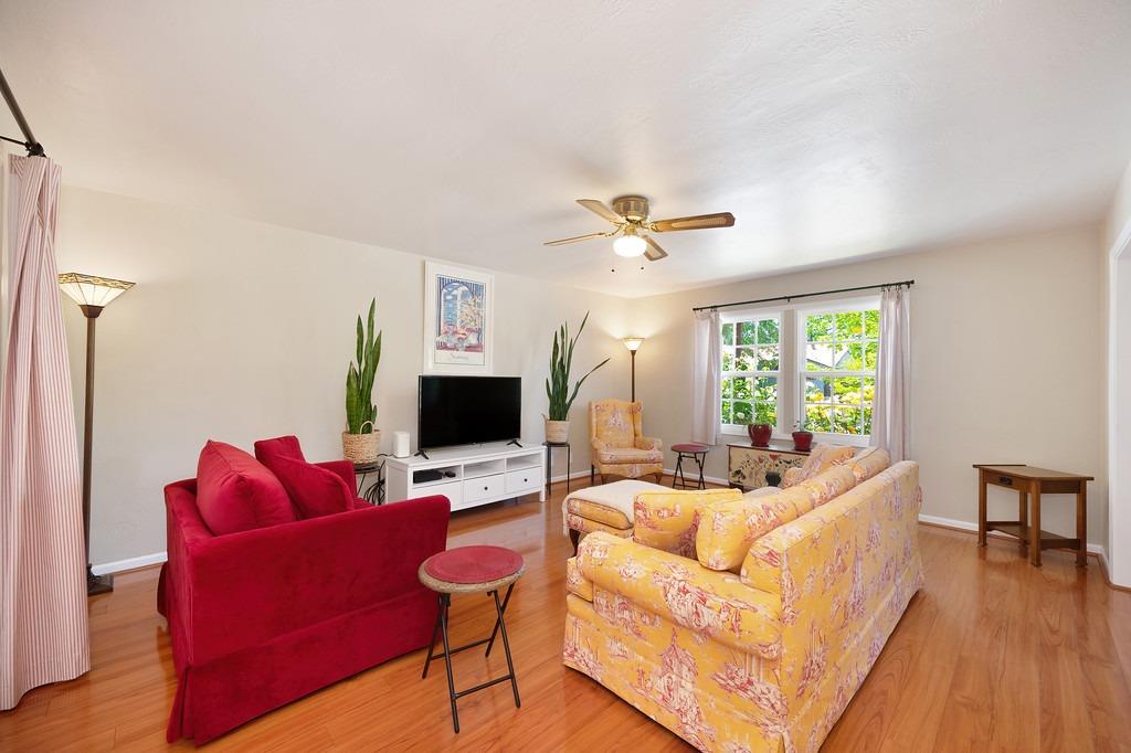 Detail Gallery Image 55 of 80 For 2901 61st St, Sacramento,  CA 95817 - 3 Beds | 1/1 Baths