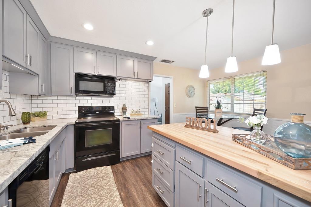 Detail Gallery Image 9 of 31 For 6704 Green Ash Ct, Citrus Heights,  CA 95610 - 4 Beds | 2 Baths