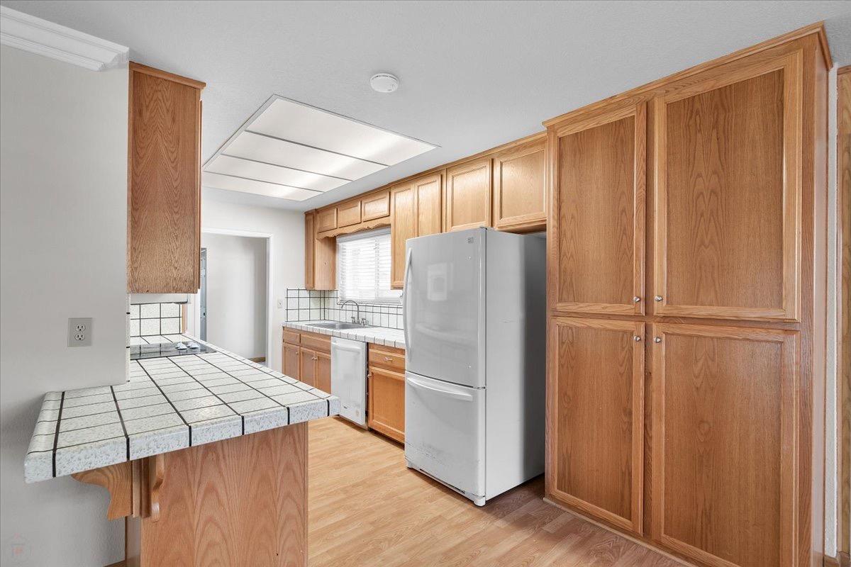 Detail Gallery Image 13 of 51 For 2501 Continental Dr, Modesto,  CA 95355 - 3 Beds | 2 Baths