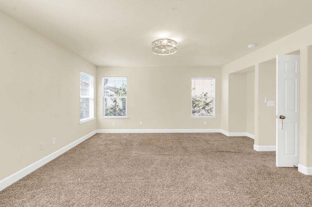 Detail Gallery Image 27 of 56 For 4909 Winamac Dr, Sacramento,  CA 95835 - 3 Beds | 2/1 Baths
