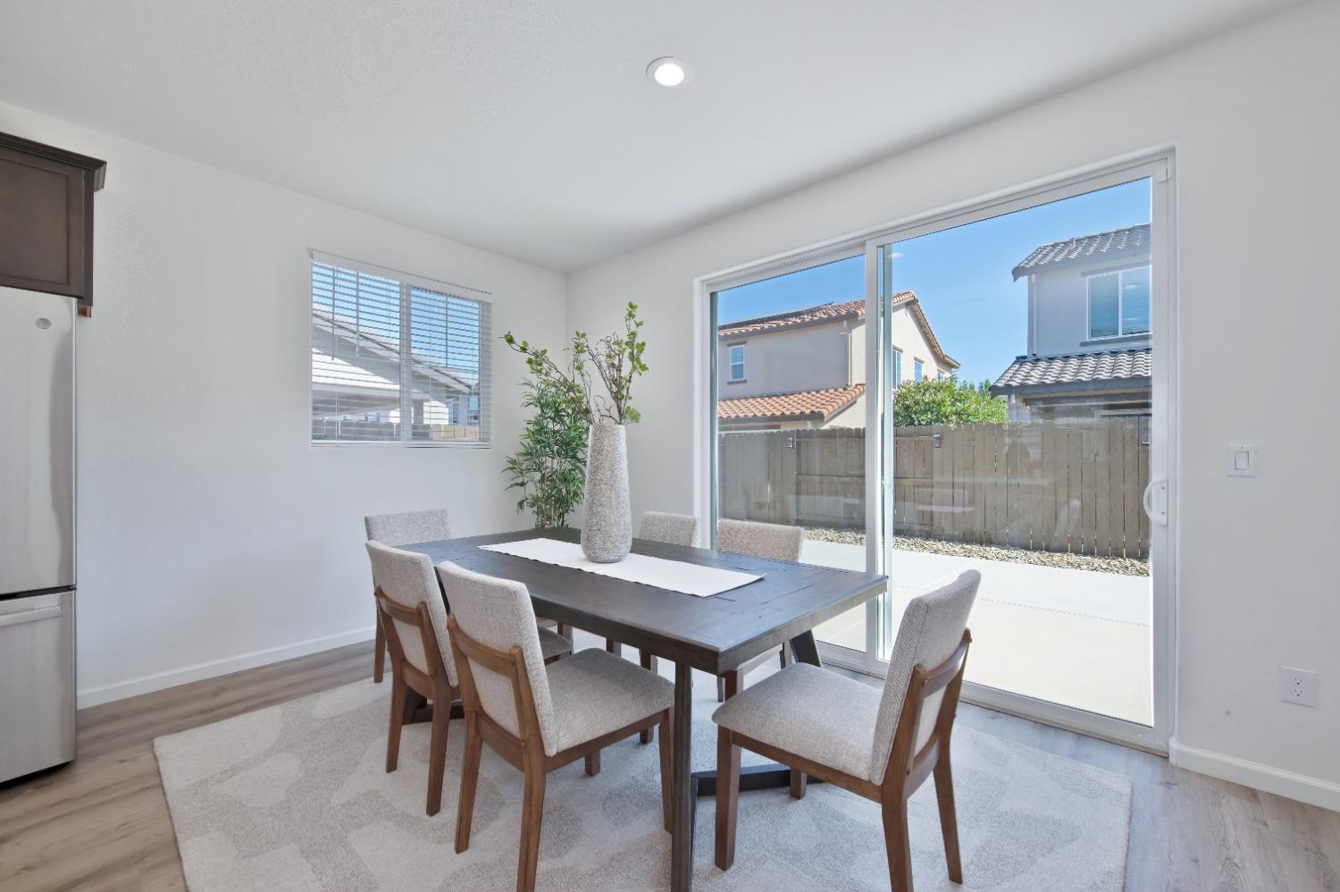 Detail Gallery Image 11 of 37 For 1336 Stark Bridge Rd, Lincoln,  CA 95648 - 4 Beds | 2/1 Baths