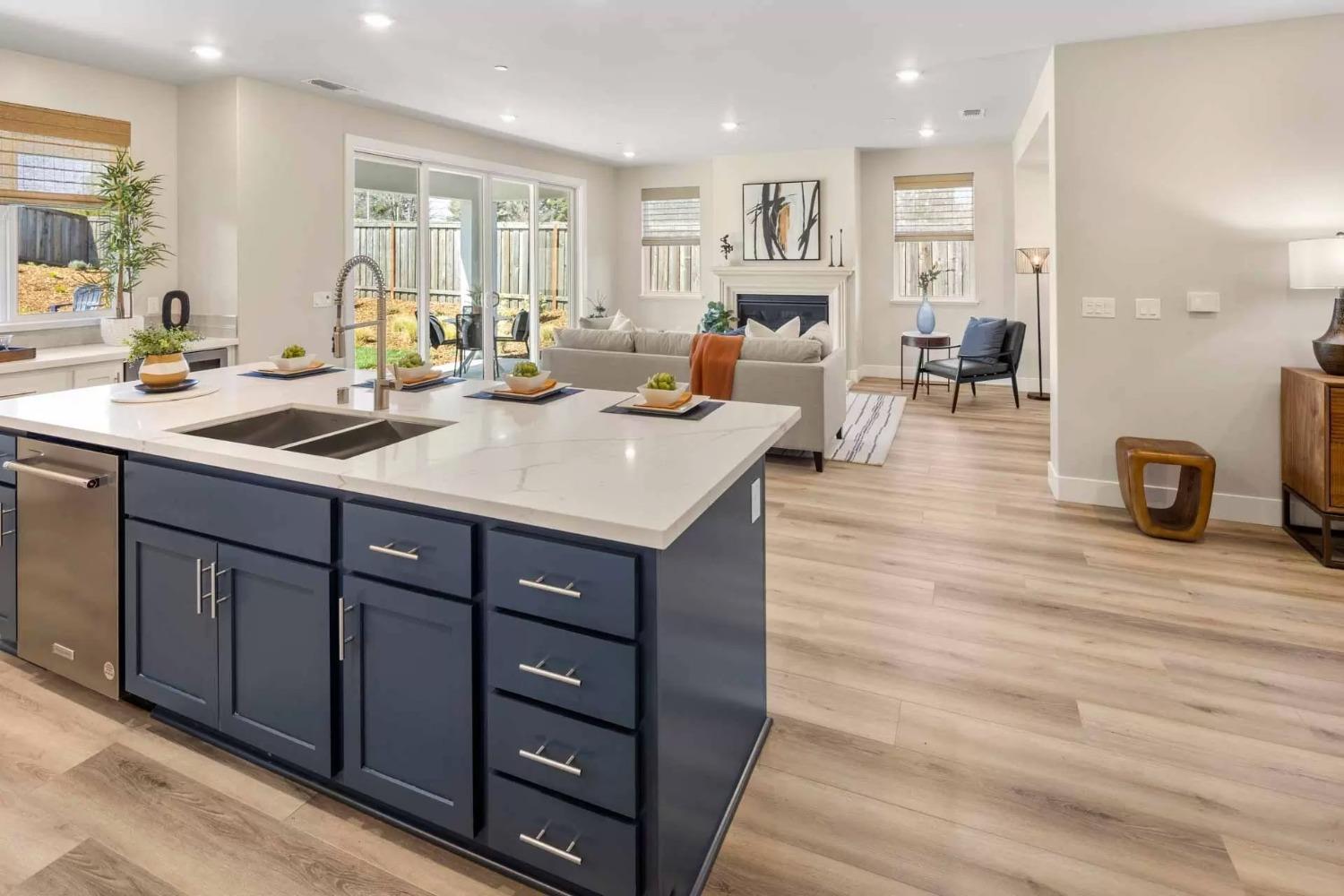 Detail Gallery Image 8 of 54 For 2500 Bramble Ct, Auburn,  CA 95603 - 3 Beds | 2/1 Baths