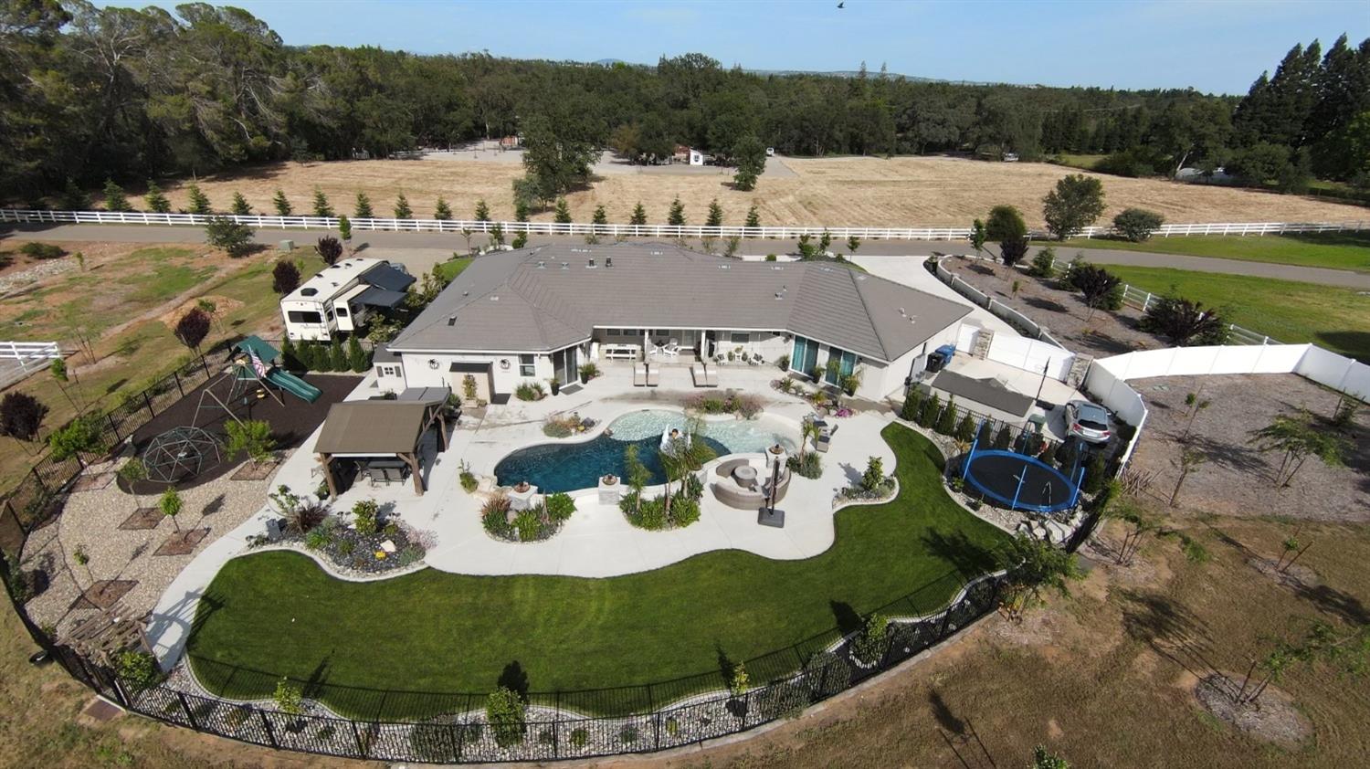 Detail Gallery Image 63 of 63 For 7527 Country Oaks Ln, Orangevale,  CA 95662 - 5 Beds | 4/1 Baths