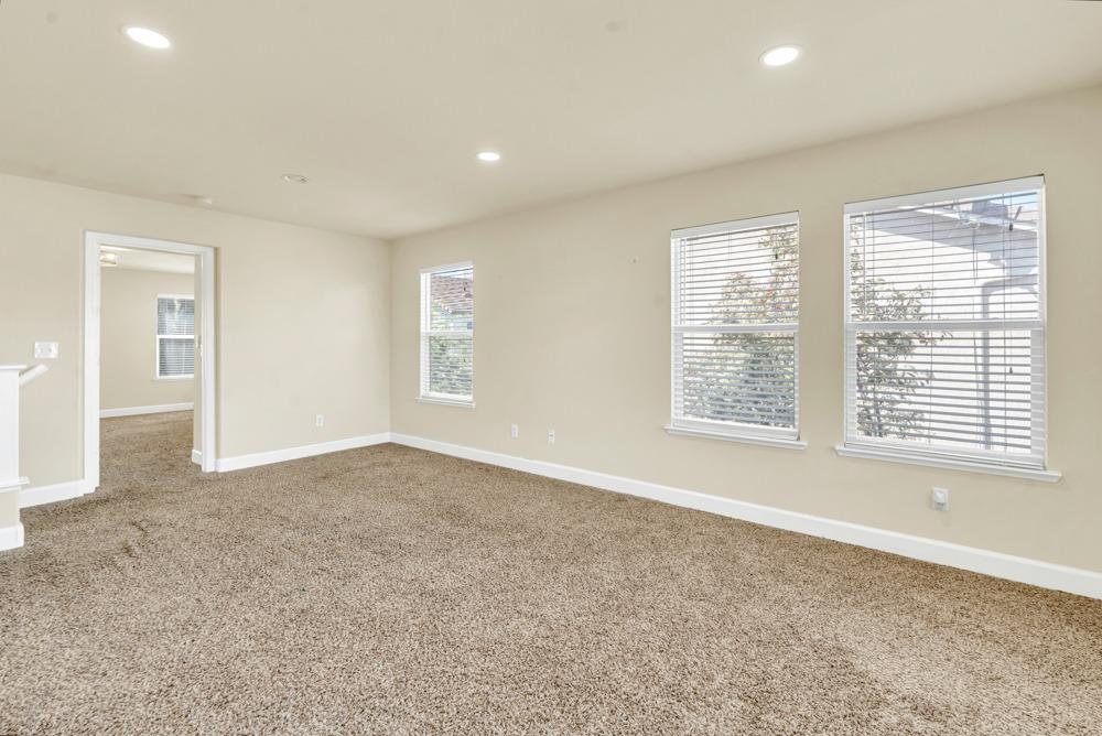 Detail Gallery Image 22 of 56 For 4909 Winamac Dr, Sacramento,  CA 95835 - 3 Beds | 2/1 Baths