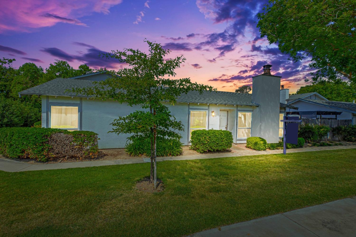 Detail Gallery Image 1 of 33 For 2630 Parkway, Ceres,  CA 95307 - 3 Beds | 2 Baths
