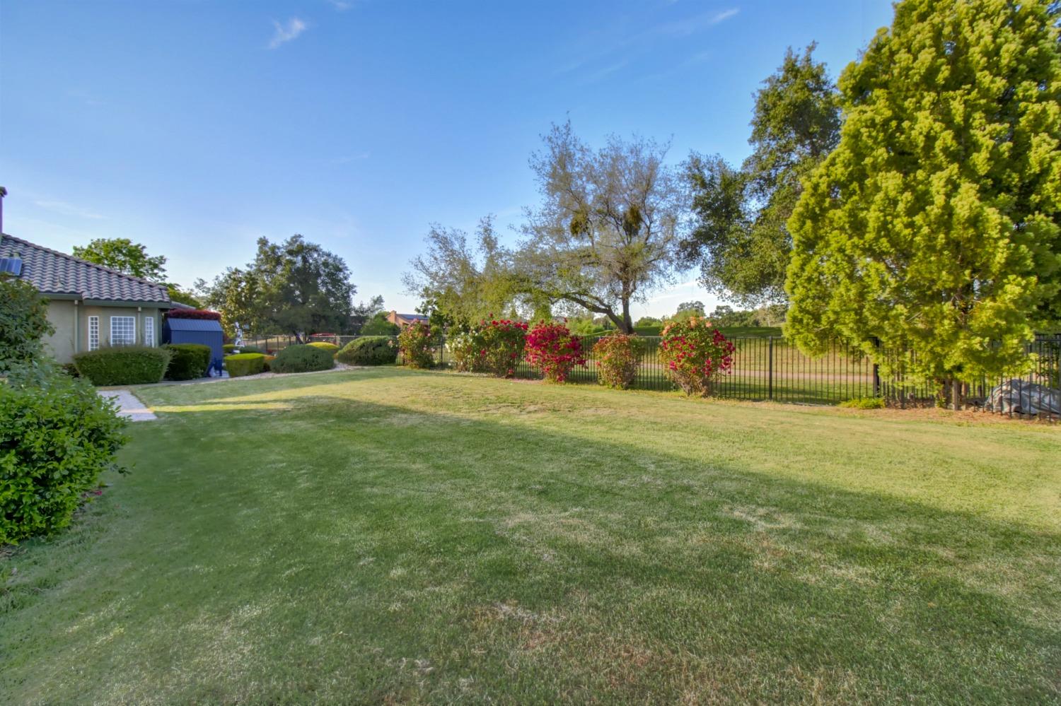 Detail Gallery Image 21 of 37 For 614 Fairway Dr, Ione,  CA 95640 - 2 Beds | 2 Baths