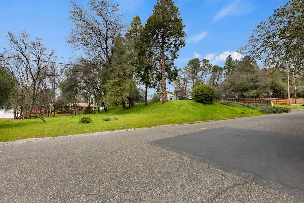 Detail Gallery Image 56 of 64 For 581 Crestview Dr, Diamond Springs,  CA 95619 - 4 Beds | 1 Baths