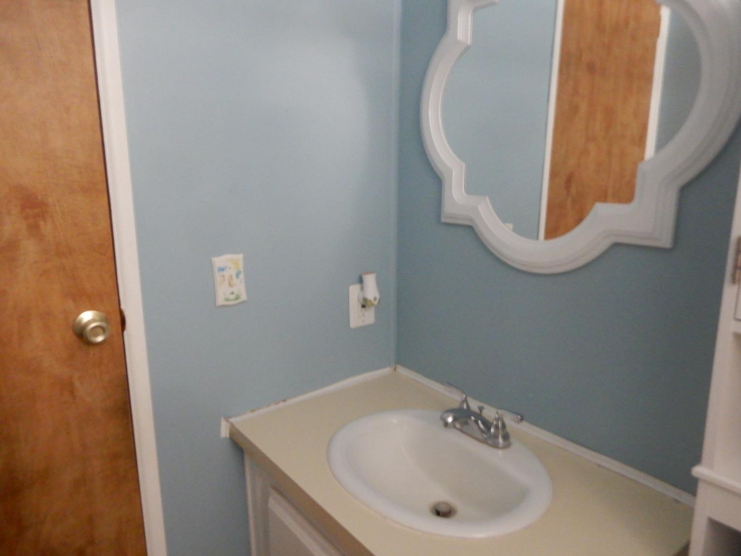 Detail Gallery Image 29 of 44 For 134 Gardenia, Sacramento,  CA 95828 - 3 Beds | 2 Baths