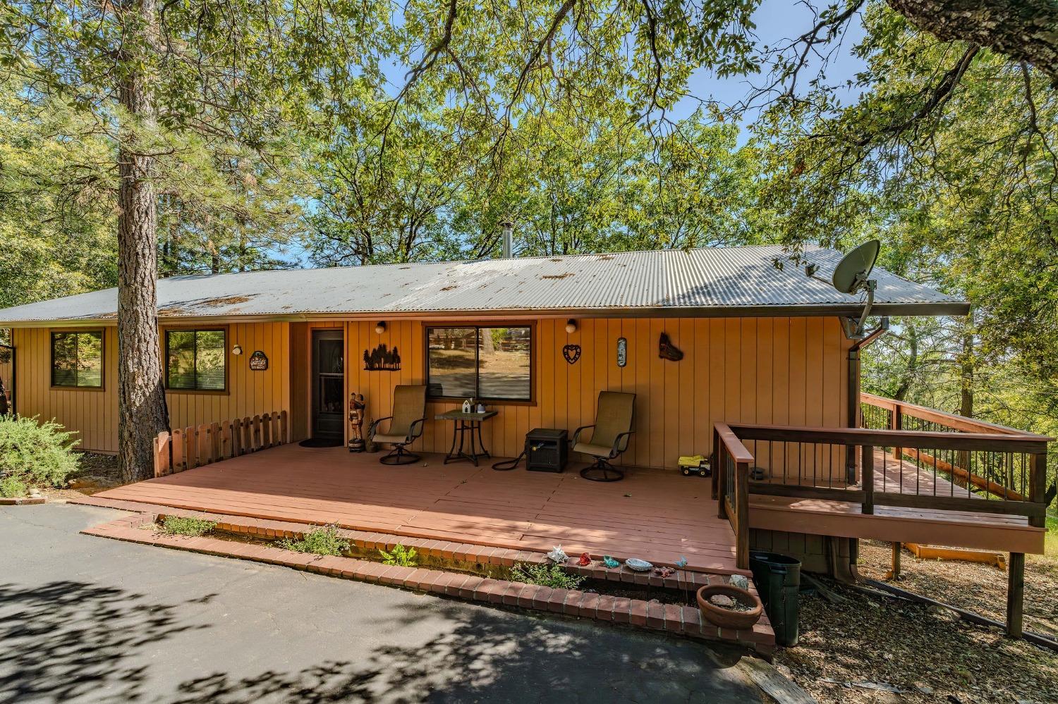 Detail Gallery Image 11 of 73 For 13771 West Ct, Pine Grove,  CA 95665 - 3 Beds | 2 Baths
