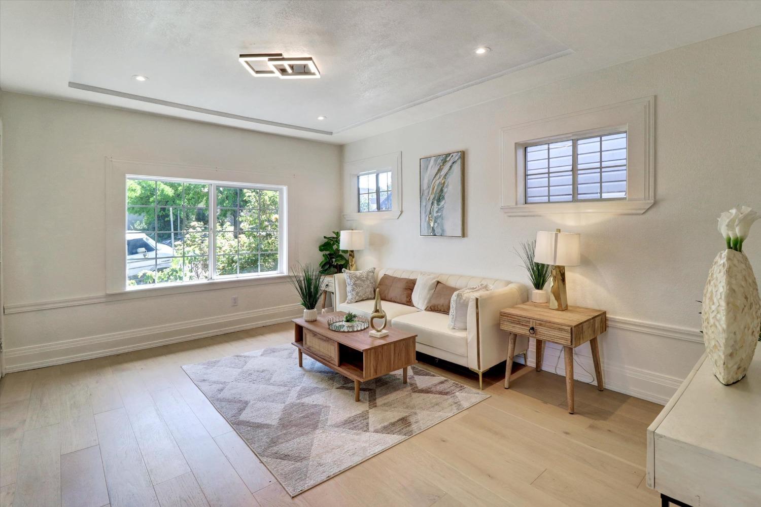 Detail Gallery Image 5 of 38 For 1412 E 32 St, Oakland,  CA 94602 - 3 Beds | 2 Baths