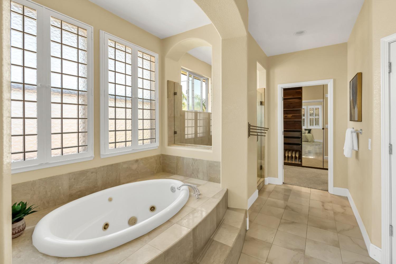 Detail Gallery Image 57 of 94 For 6600 Caprezzo Way, Elk Grove,  CA 95757 - 5 Beds | 4/1 Baths