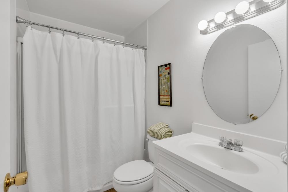 Detail Gallery Image 32 of 57 For 4020 Knoll Top Ct, Carmichael,  CA 95608 - 3 Beds | 1/1 Baths