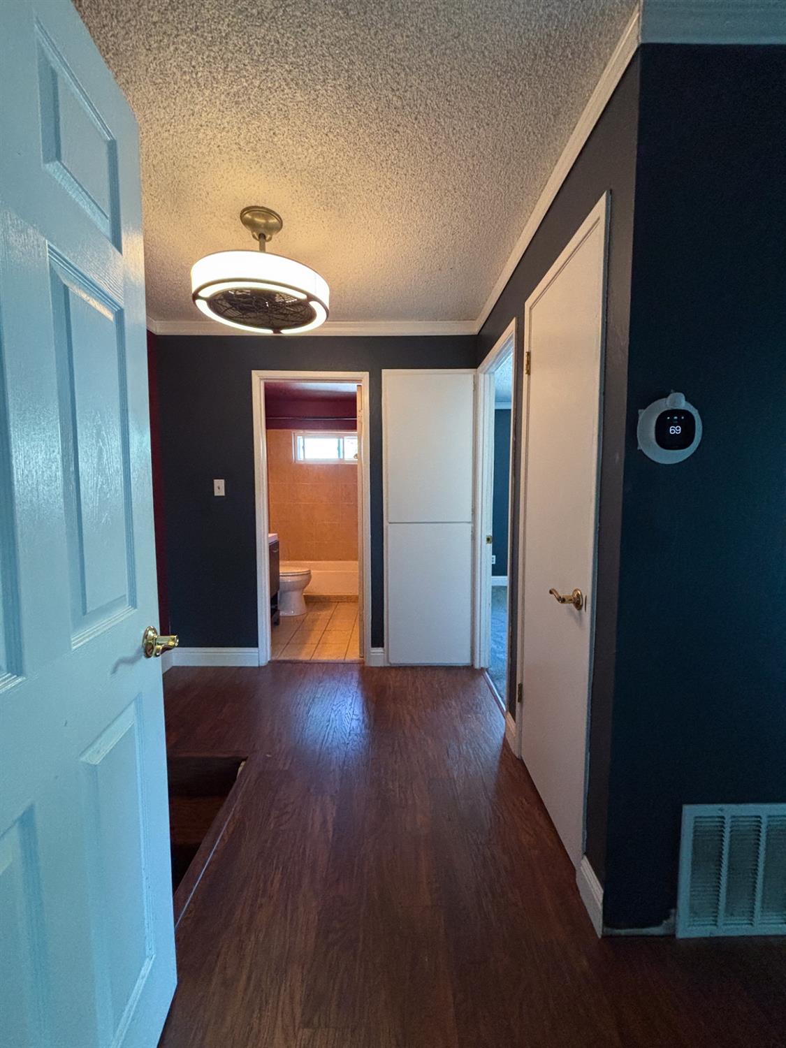 Detail Gallery Image 16 of 23 For 8909 Salmon Falls Dr C,  Sacramento,  CA 95826 - 3 Beds | 1/1 Baths