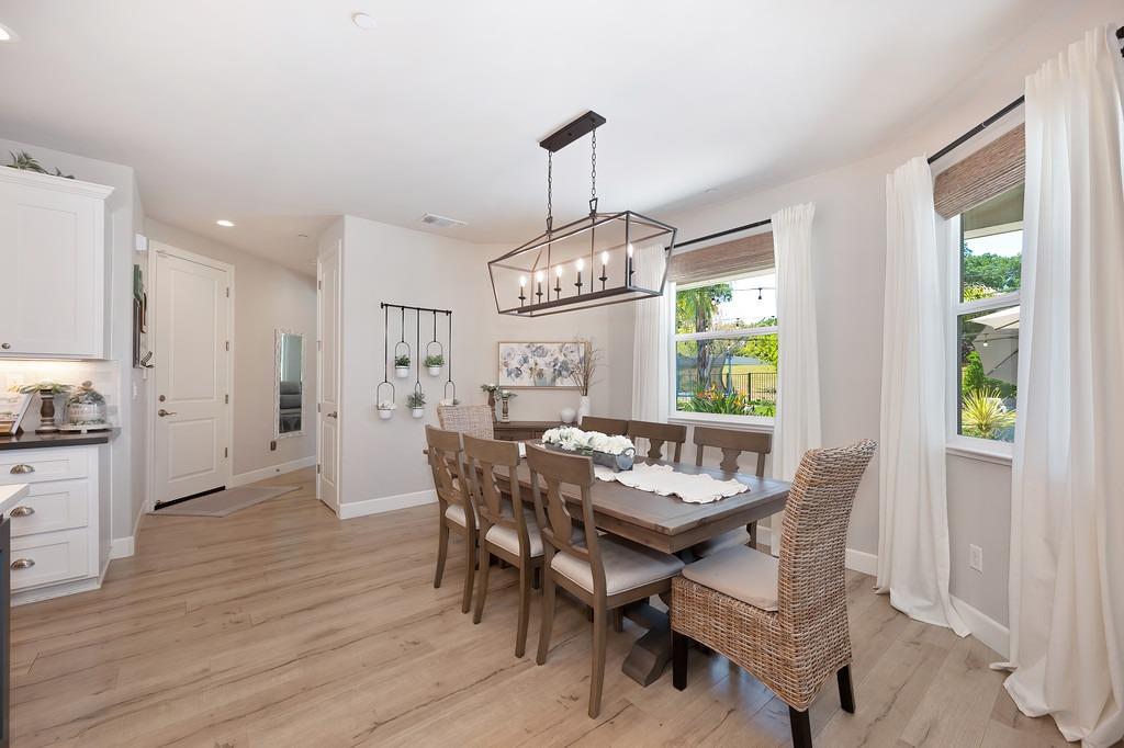 Detail Gallery Image 29 of 63 For 7527 Country Oaks Ln, Orangevale,  CA 95662 - 5 Beds | 4/1 Baths