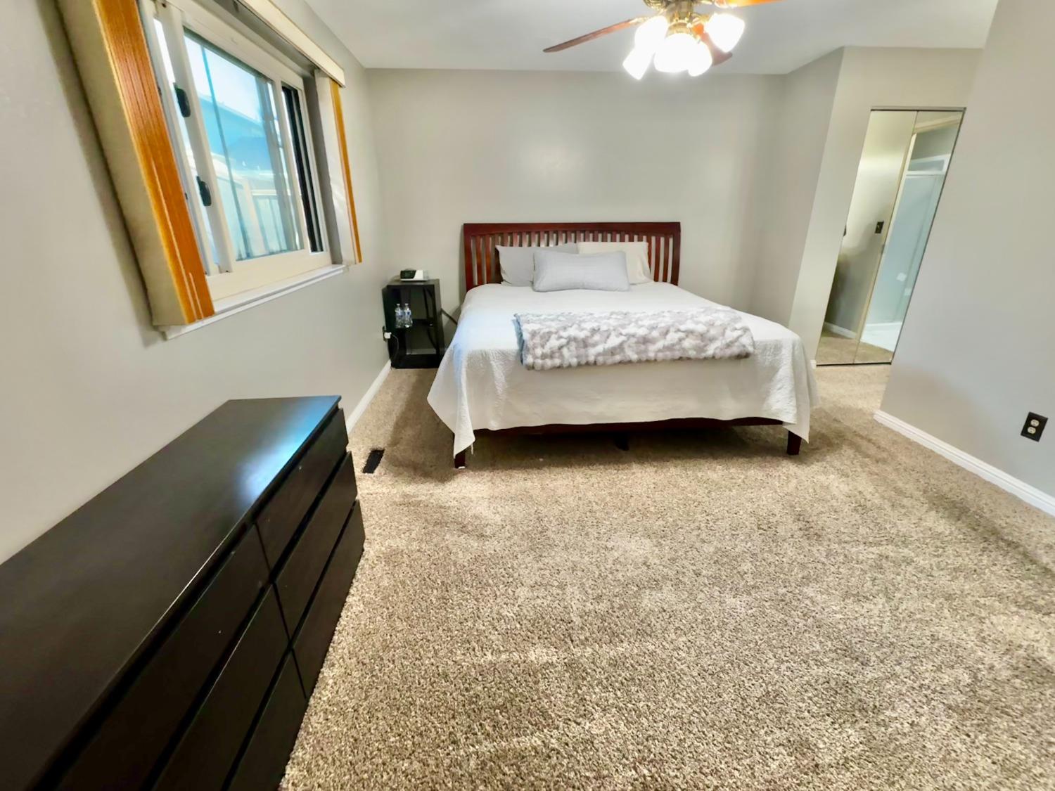 Detail Gallery Image 8 of 40 For 2304 Candlestick Dr, Antioch,  CA 94509 - 3 Beds | 2/1 Baths