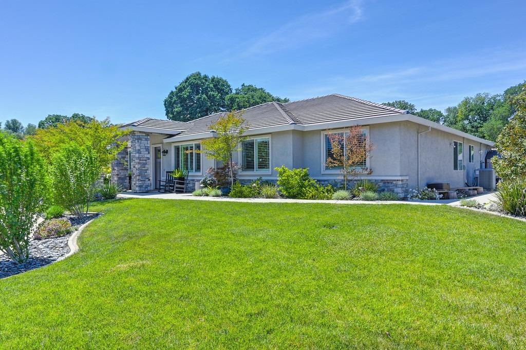 Detail Gallery Image 7 of 63 For 7527 Country Oaks Ln, Orangevale,  CA 95662 - 5 Beds | 4/1 Baths