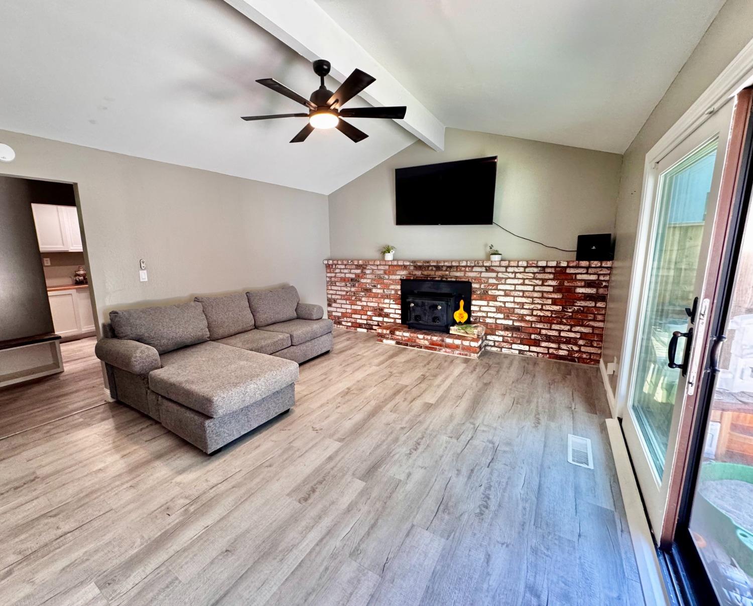 Detail Gallery Image 25 of 40 For 2304 Candlestick Dr, Antioch,  CA 94509 - 3 Beds | 2/1 Baths
