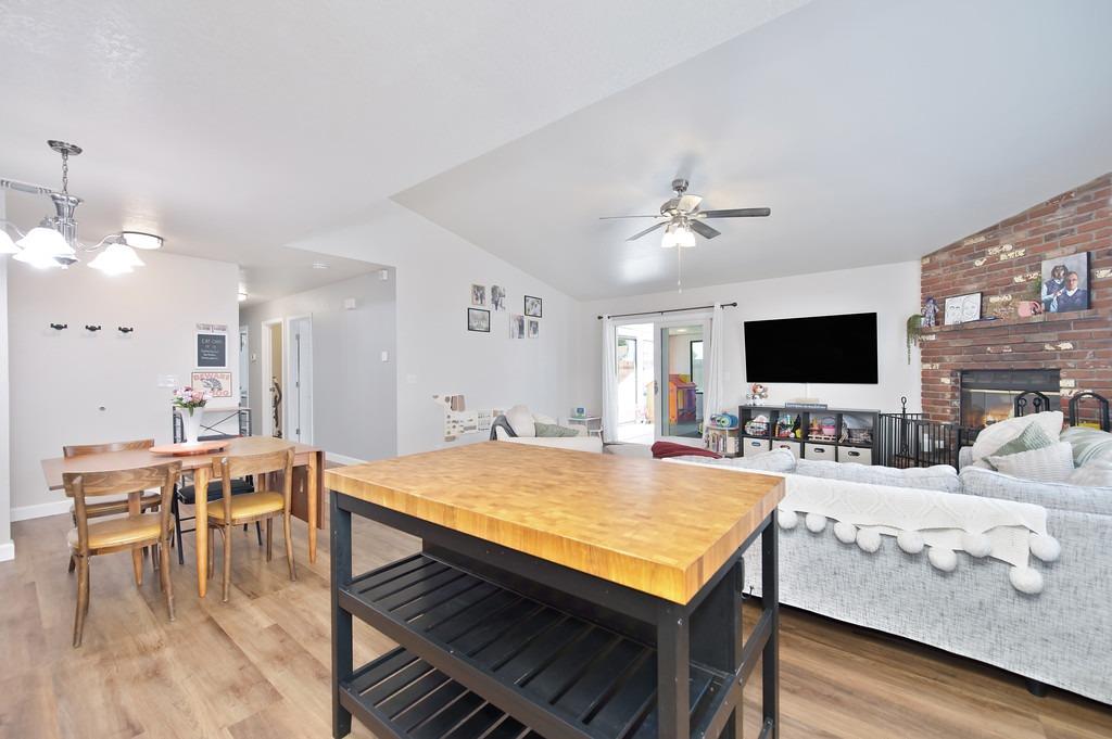Detail Gallery Image 12 of 38 For 3535 Hiawatha Way, Antelope,  CA 95843 - 3 Beds | 2 Baths