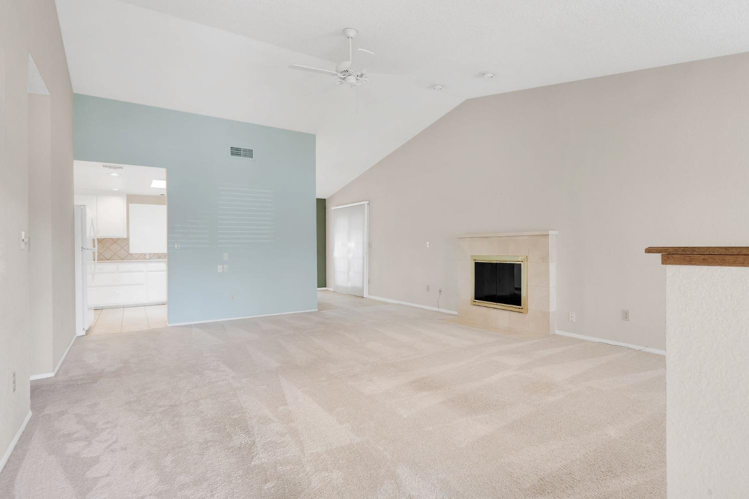Detail Gallery Image 3 of 29 For 2120 Saint Ruben Ct, Carmichael,  CA 95608 - 3 Beds | 2 Baths