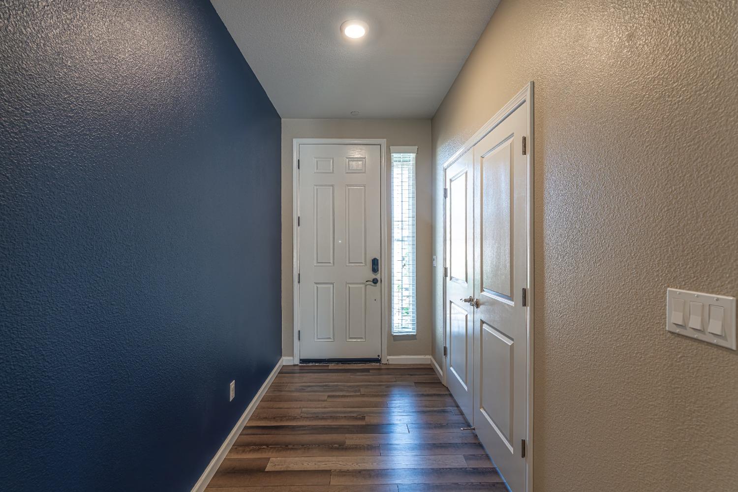 Detail Gallery Image 8 of 56 For 2050 Danforth Way, Plumas Lake,  CA 95961 - 4 Beds | 3 Baths