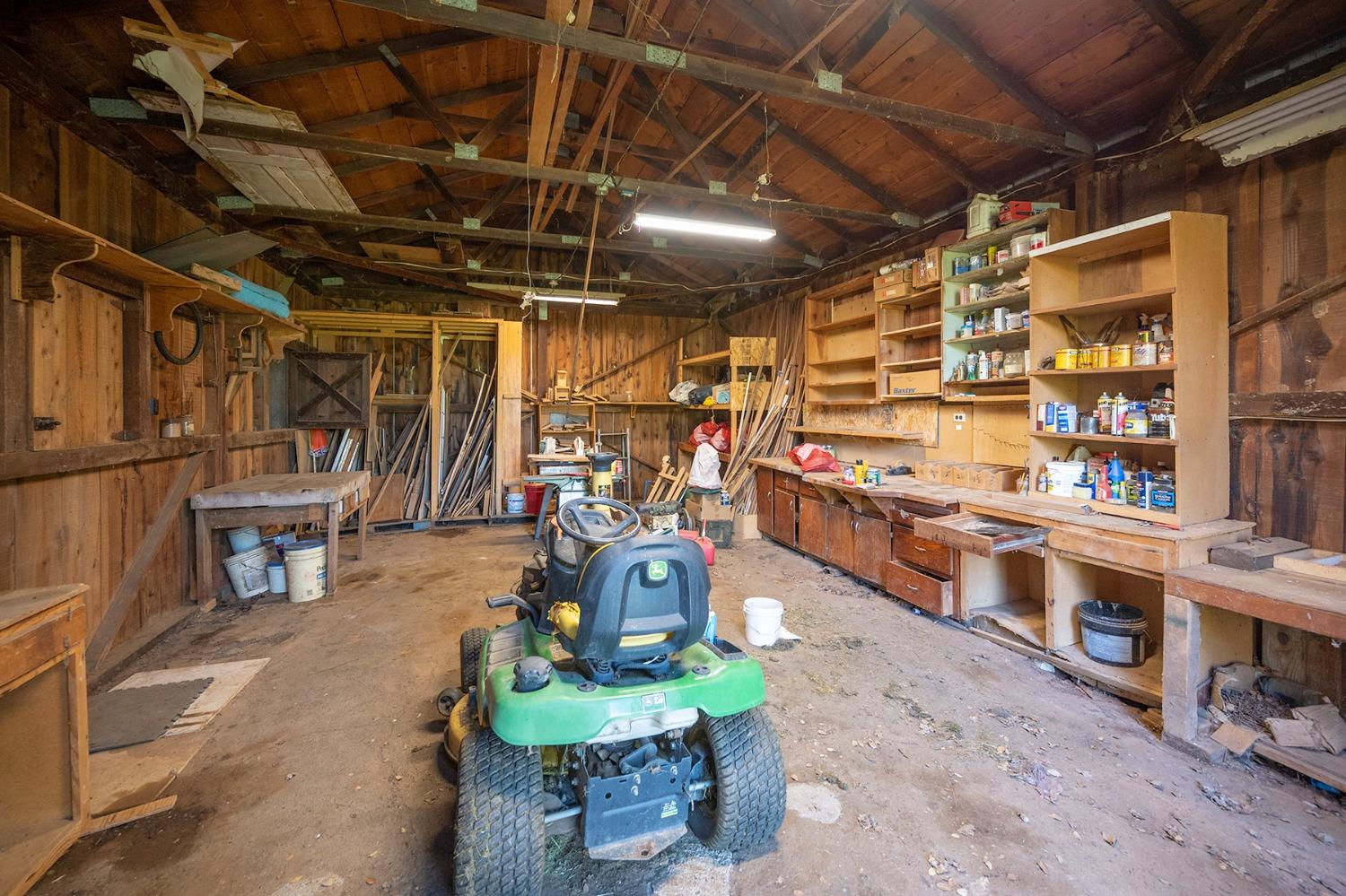 Detail Gallery Image 16 of 70 For 13930 Fiddletown Rd, Fiddletown,  CA 95629 - 3 Beds | 2/1 Baths