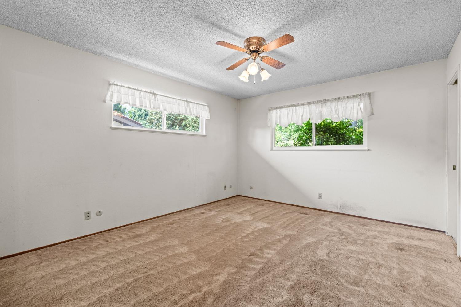 Detail Gallery Image 28 of 46 For 5038 Illinois Ave, Fair Oaks,  CA 95628 - 4 Beds | 2 Baths