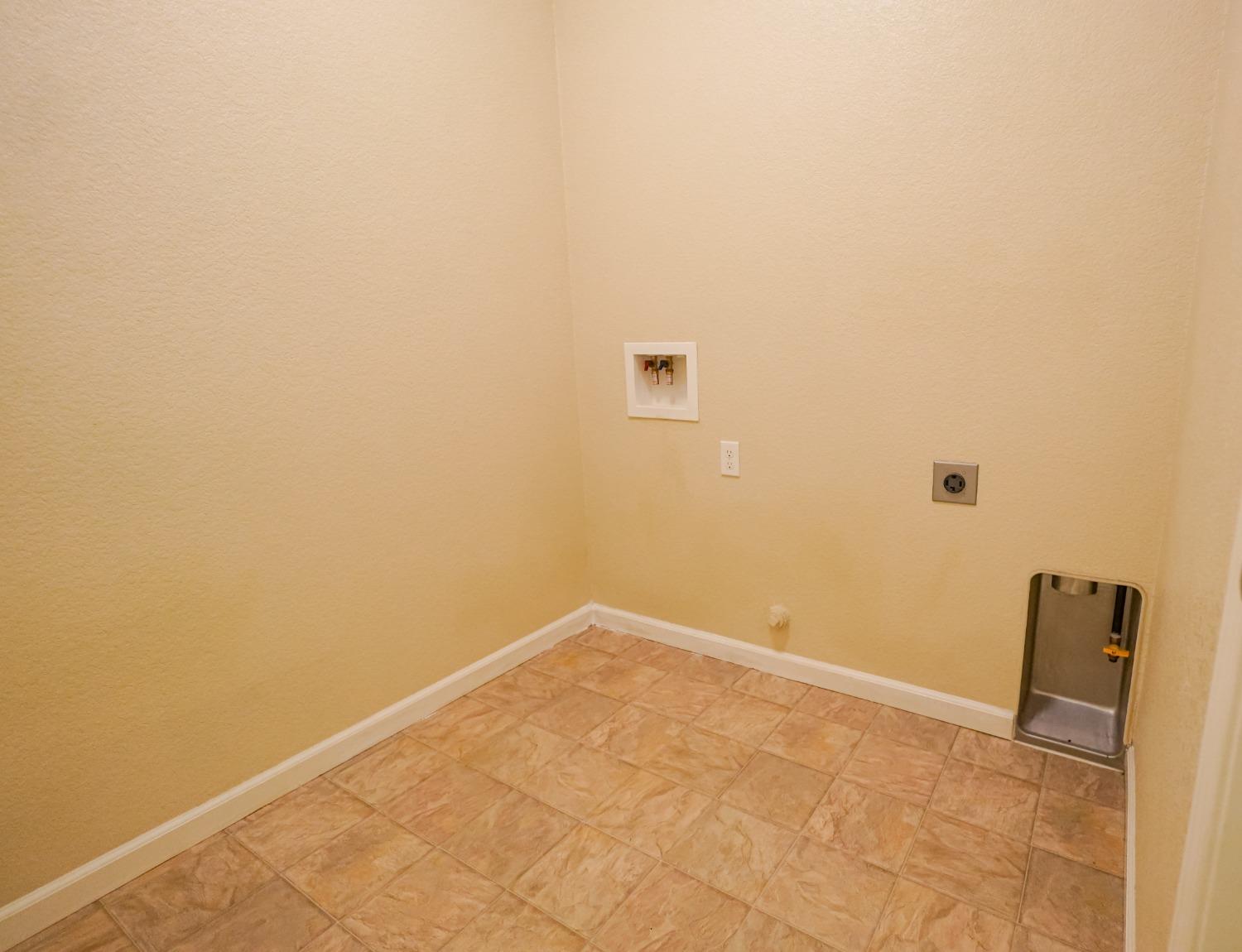Detail Gallery Image 17 of 21 For 2610 Stone Creek Dr, Atwater,  CA 95301 - 3 Beds | 2 Baths
