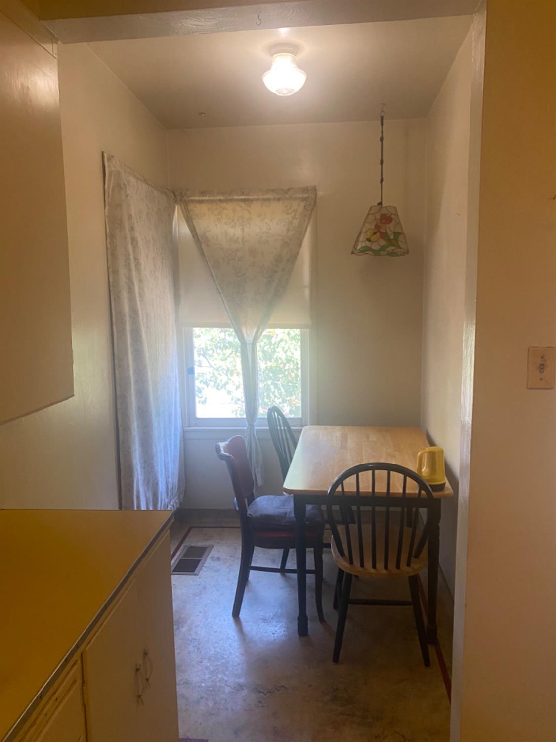 Detail Gallery Image 12 of 29 For 430 E Wyandotte St, Stockton,  CA 95204 - 2 Beds | 1/1 Baths