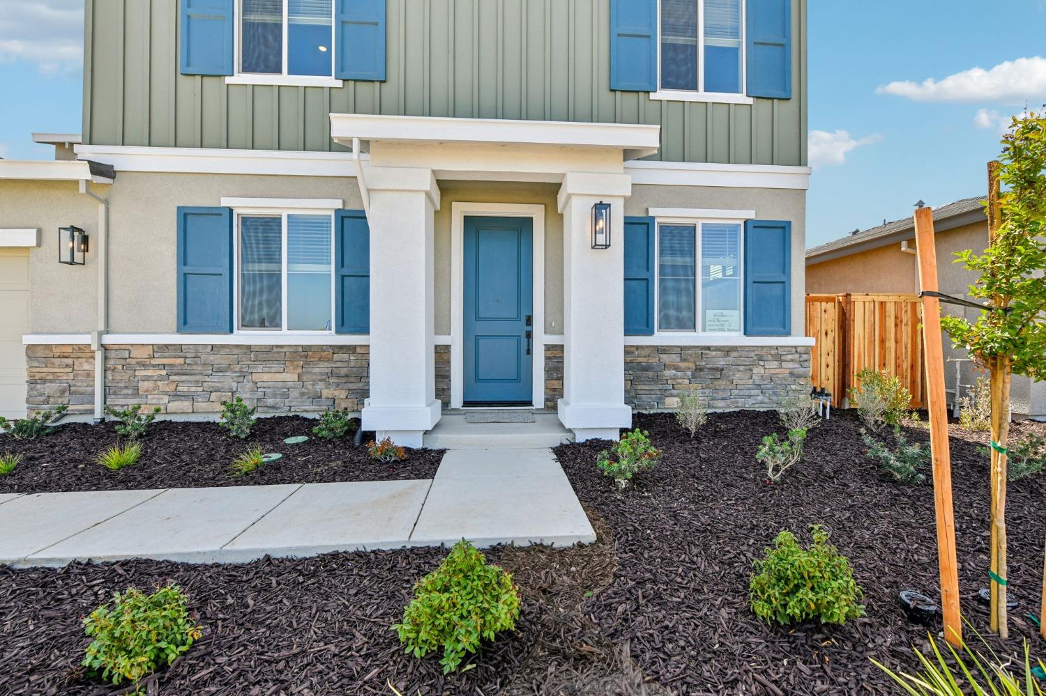 Detail Gallery Image 4 of 38 For 1280 Bastion Ave, Galt,  CA 95632 - 4 Beds | 3 Baths