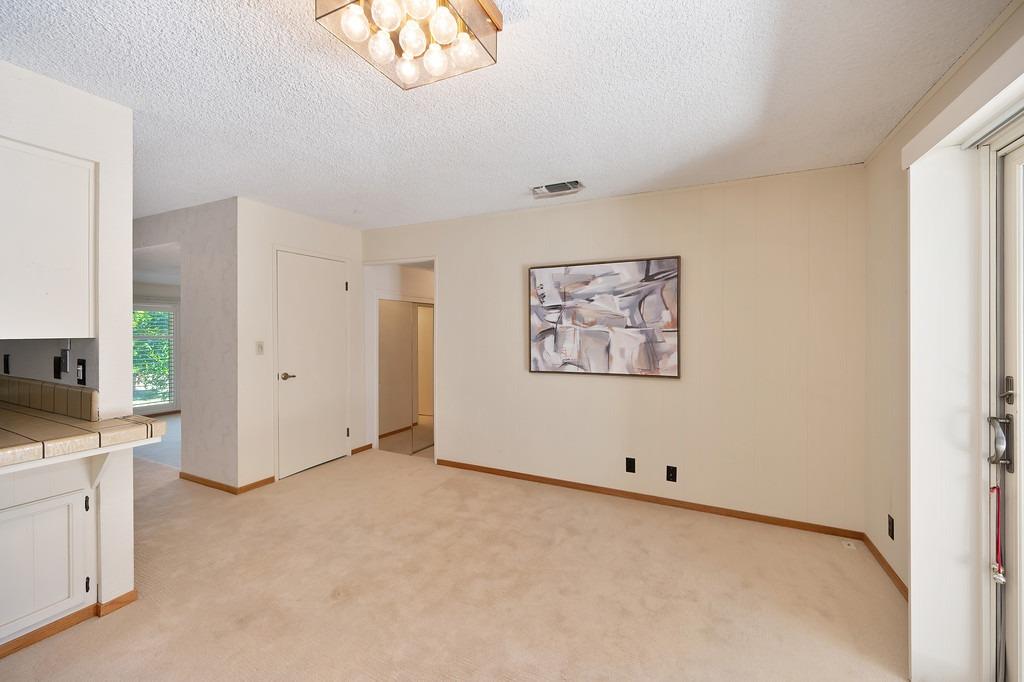 Detail Gallery Image 20 of 65 For 7600 Woodland Ln, Fair Oaks,  CA 95628 - 5 Beds | 3 Baths