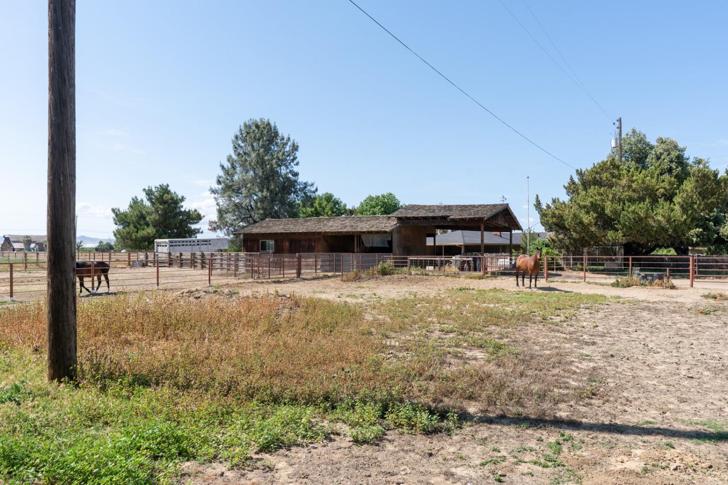 Detail Gallery Image 24 of 61 For 3789 State Highway 33, Gustine,  CA 95322 - 3 Beds | 2/1 Baths