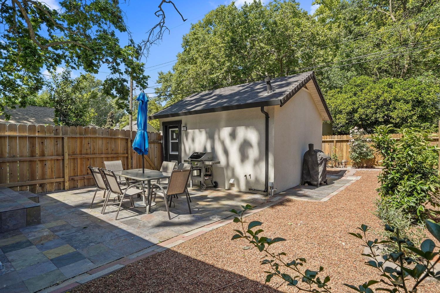 Detail Gallery Image 22 of 27 For 2640 17th St, Sacramento,  CA 95818 - 2 Beds | 2 Baths