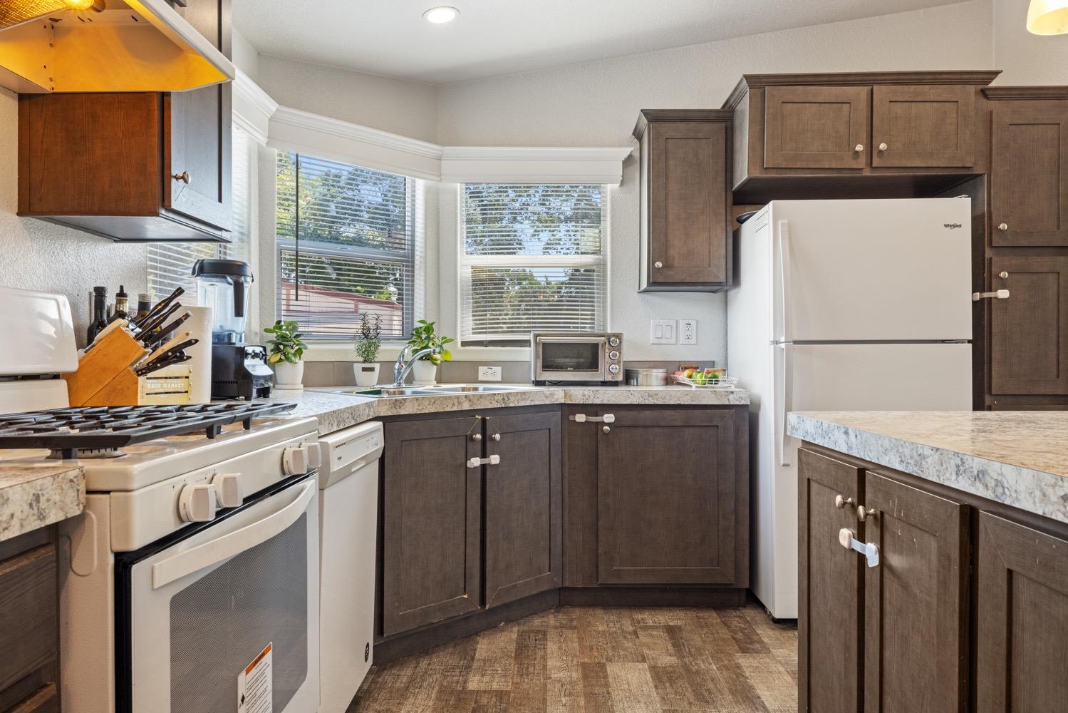 Detail Gallery Image 12 of 32 For 900 Old Stockton Rd 104, Oakdale,  CA 95361 - 3 Beds | 2 Baths