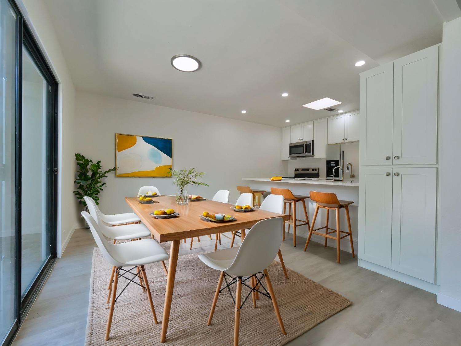 Detail Gallery Image 18 of 52 For 14 Blue Heron Ct, Sacramento,  CA 95833 - 2 Beds | 2 Baths