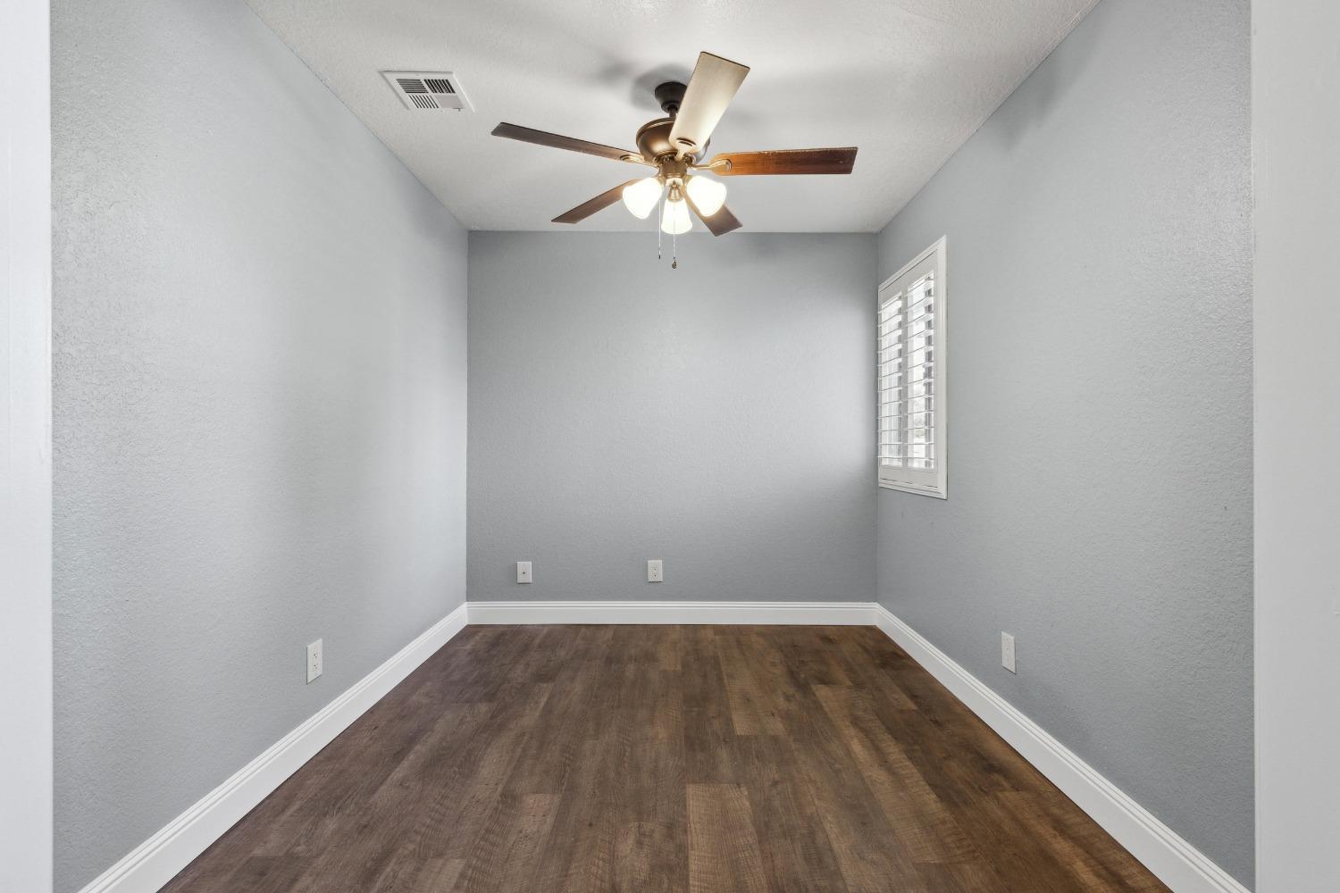 Detail Gallery Image 5 of 24 For 2900 Andre Ln #237,  Turlock,  CA 95382 - 1 Beds | 1 Baths