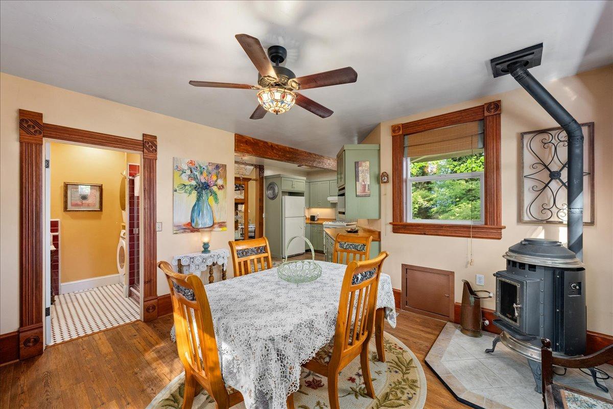 Detail Gallery Image 16 of 70 For 30 W Grass Valley St, Colfax,  CA 95713 - 4 Beds | 2 Baths