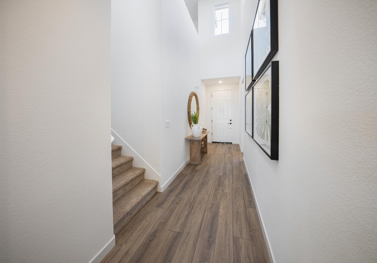 Detail Gallery Image 5 of 15 For 4606 Duckhawk Cir, Rancho Cordova,  CA 95742 - 3 Beds | 2/1 Baths