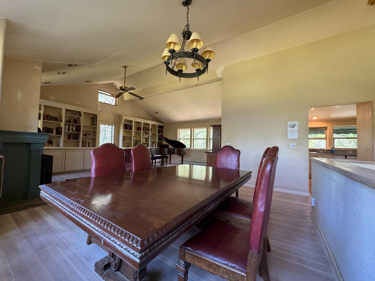 Detail Gallery Image 15 of 48 For 13375 Rue Montaigne, Oregon House,  CA 95962 - 3 Beds | 3 Baths