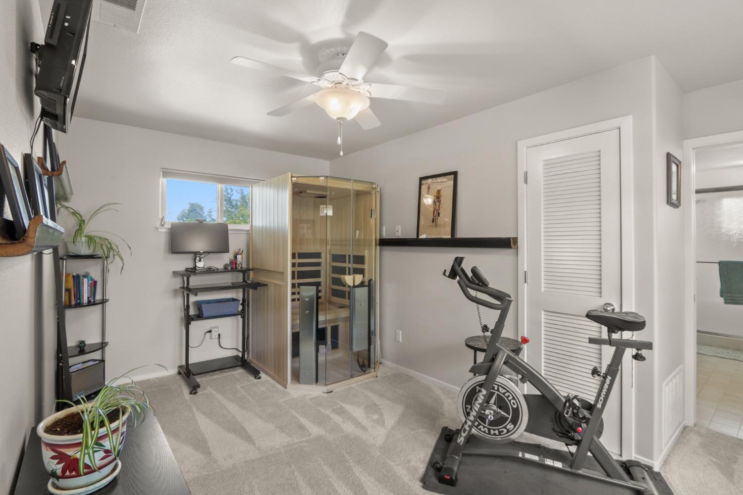 Detail Gallery Image 29 of 68 For 120 Clunie Dr, Sacramento,  CA 95864 - 4 Beds | 3/1 Baths