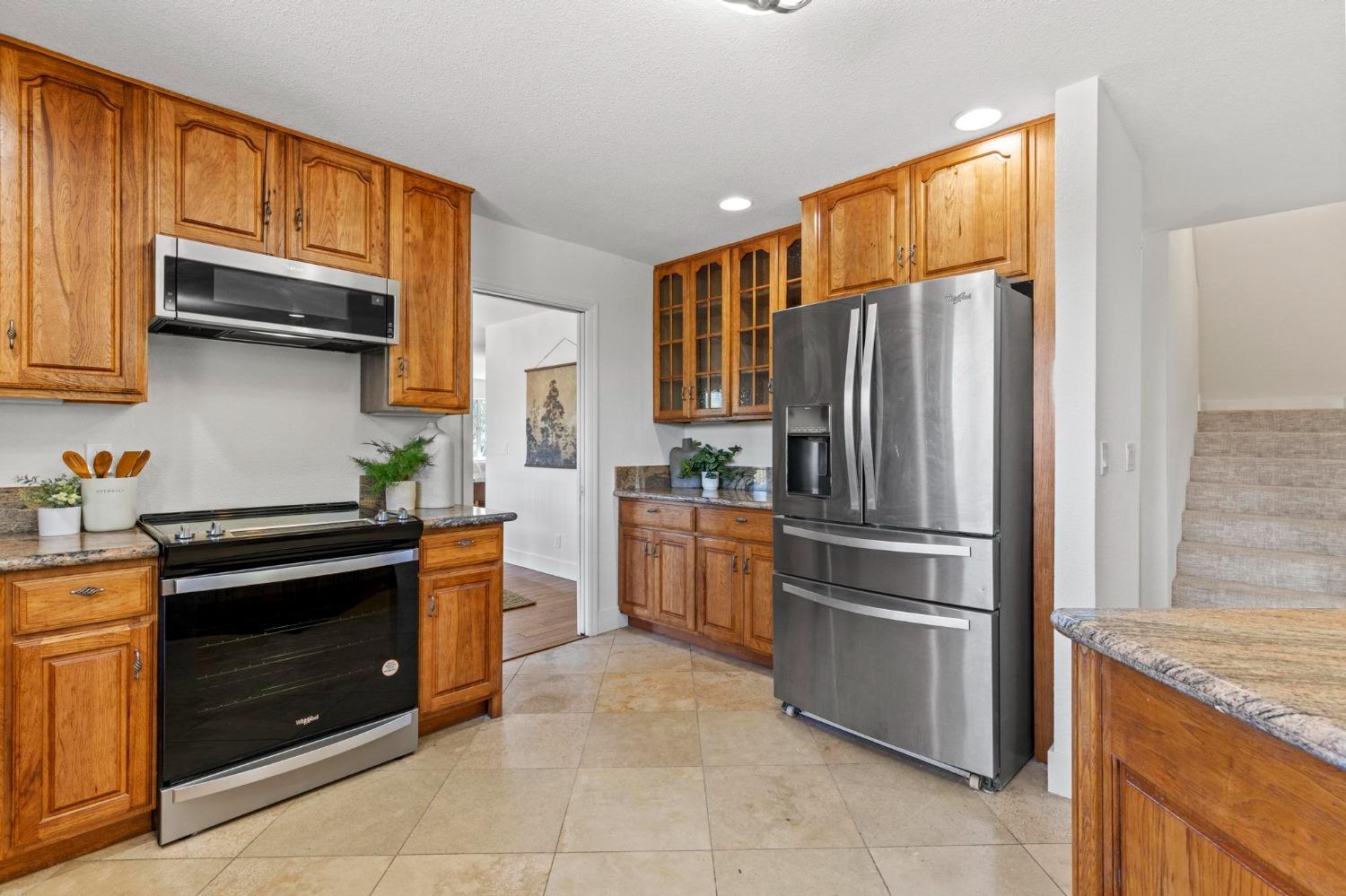 Detail Gallery Image 14 of 82 For 22160 Winchester Way, Colfax,  CA 95713 - 5 Beds | 3/2 Baths
