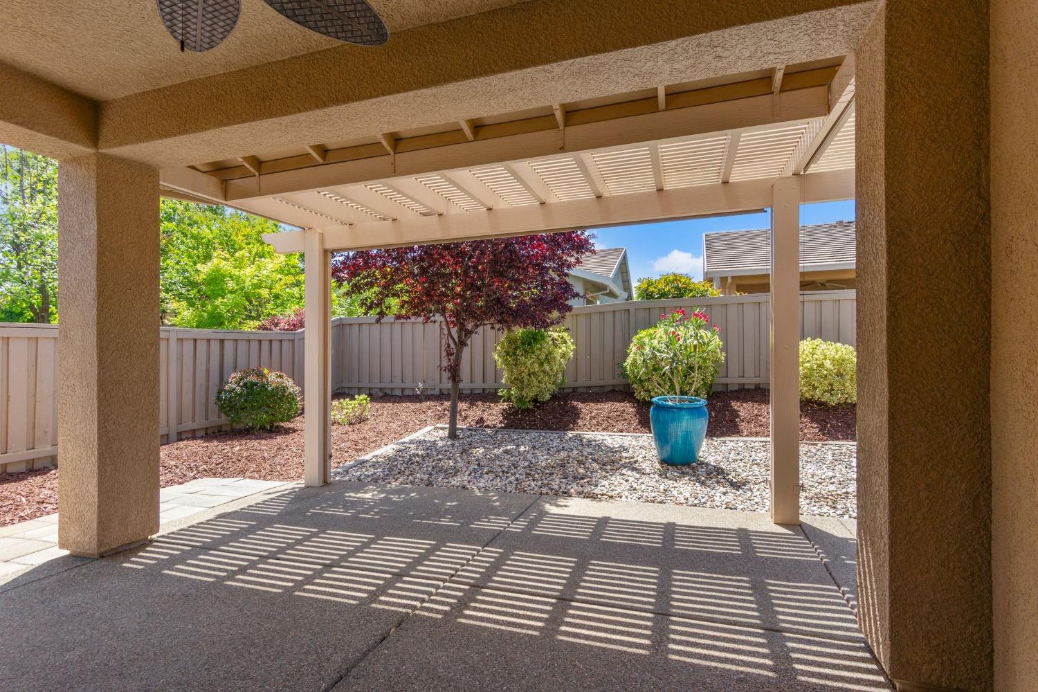 Detail Gallery Image 40 of 42 For 1239 Hawthorne Ln, Lincoln,  CA 95648 - 2 Beds | 2 Baths