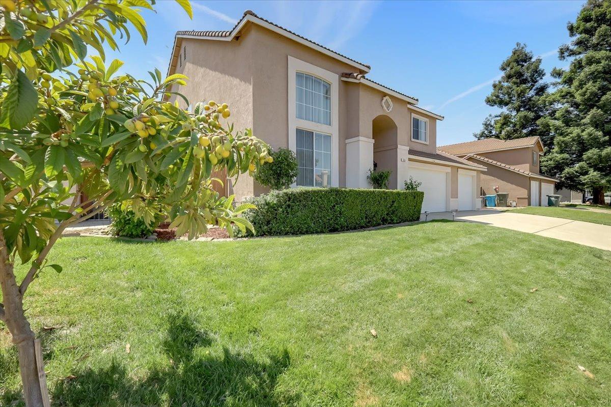 Detail Gallery Image 4 of 93 For 516 Radisson Dr, Yuba City,  CA 95991 - 5 Beds | 3 Baths