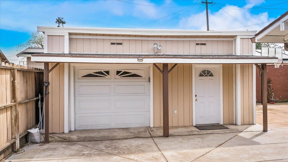 Detail Gallery Image 33 of 35 For 120 W Jackson St, Stockton,  CA 95206 - 3 Beds | 1 Baths