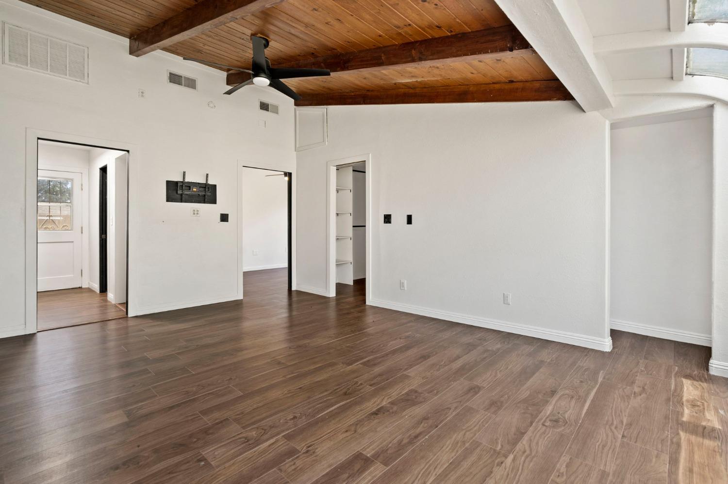 Detail Gallery Image 8 of 39 For 899 Bromley Ave, Yuba City,  CA 95993 - 3 Beds | 2 Baths