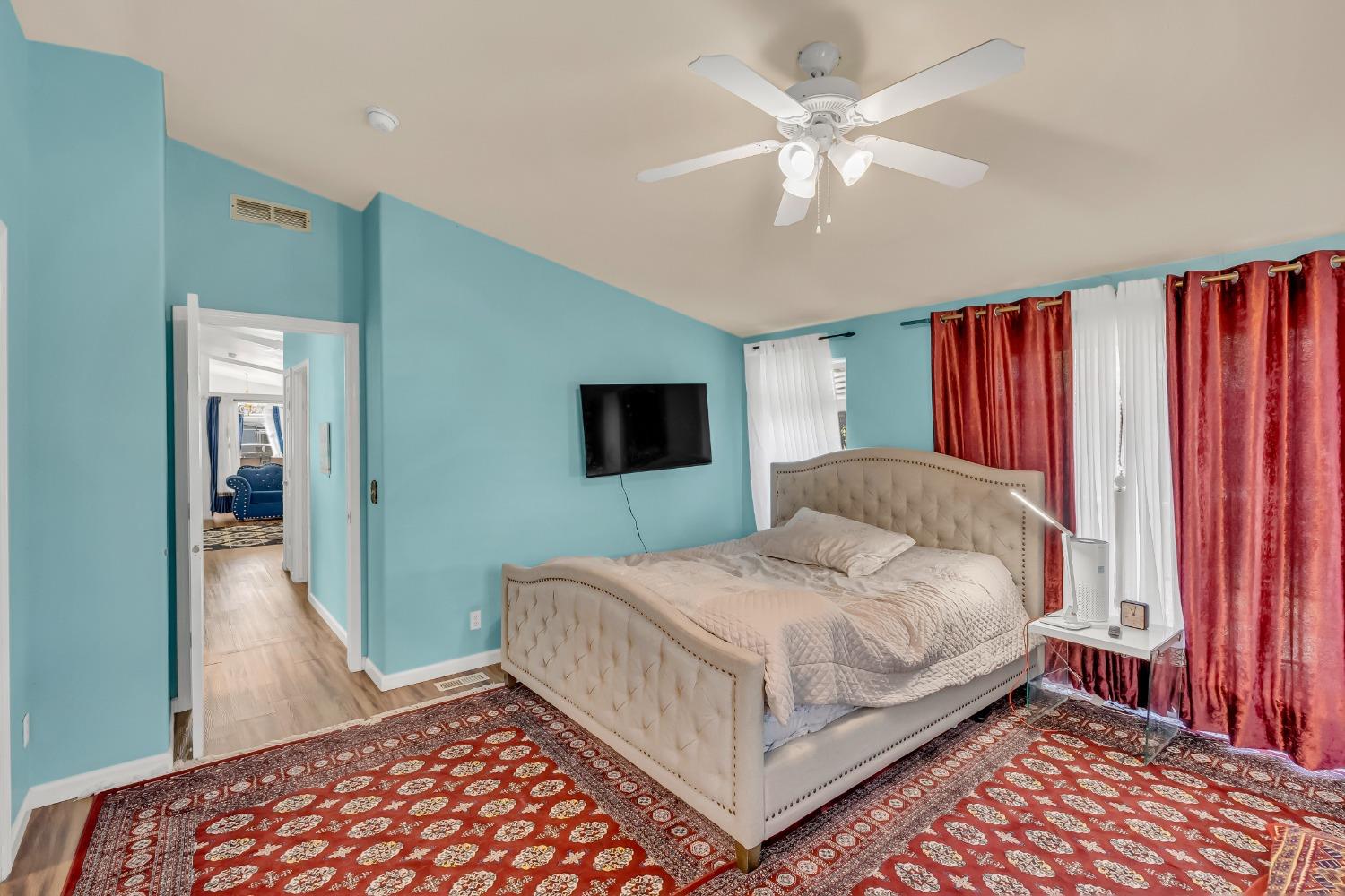 Detail Gallery Image 15 of 36 For 6417 Capital Cir 9, Sacramento,  CA 95828 - 3 Beds | 2 Baths